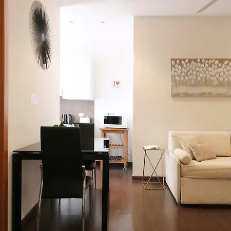 Central Suites *