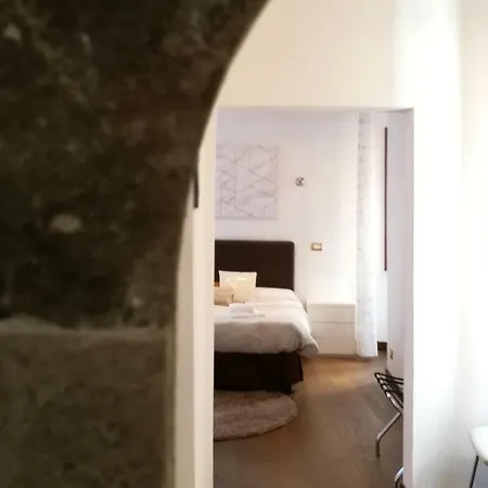 Central Suites *